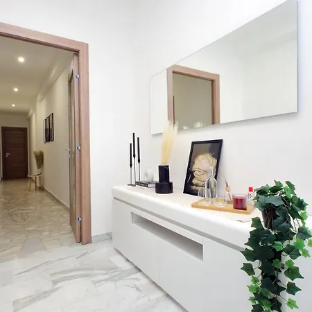 Διαμέρισμα Modern Large In *