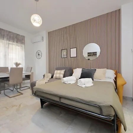 Apartment Modern Large In Rome