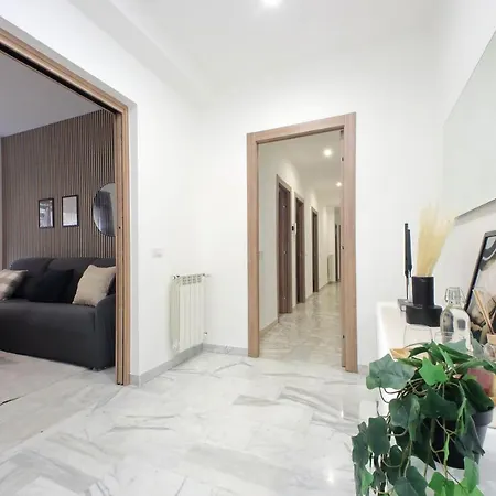 Modern Large In Rome