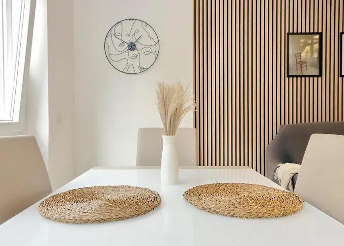 Modern Large In Apartman *